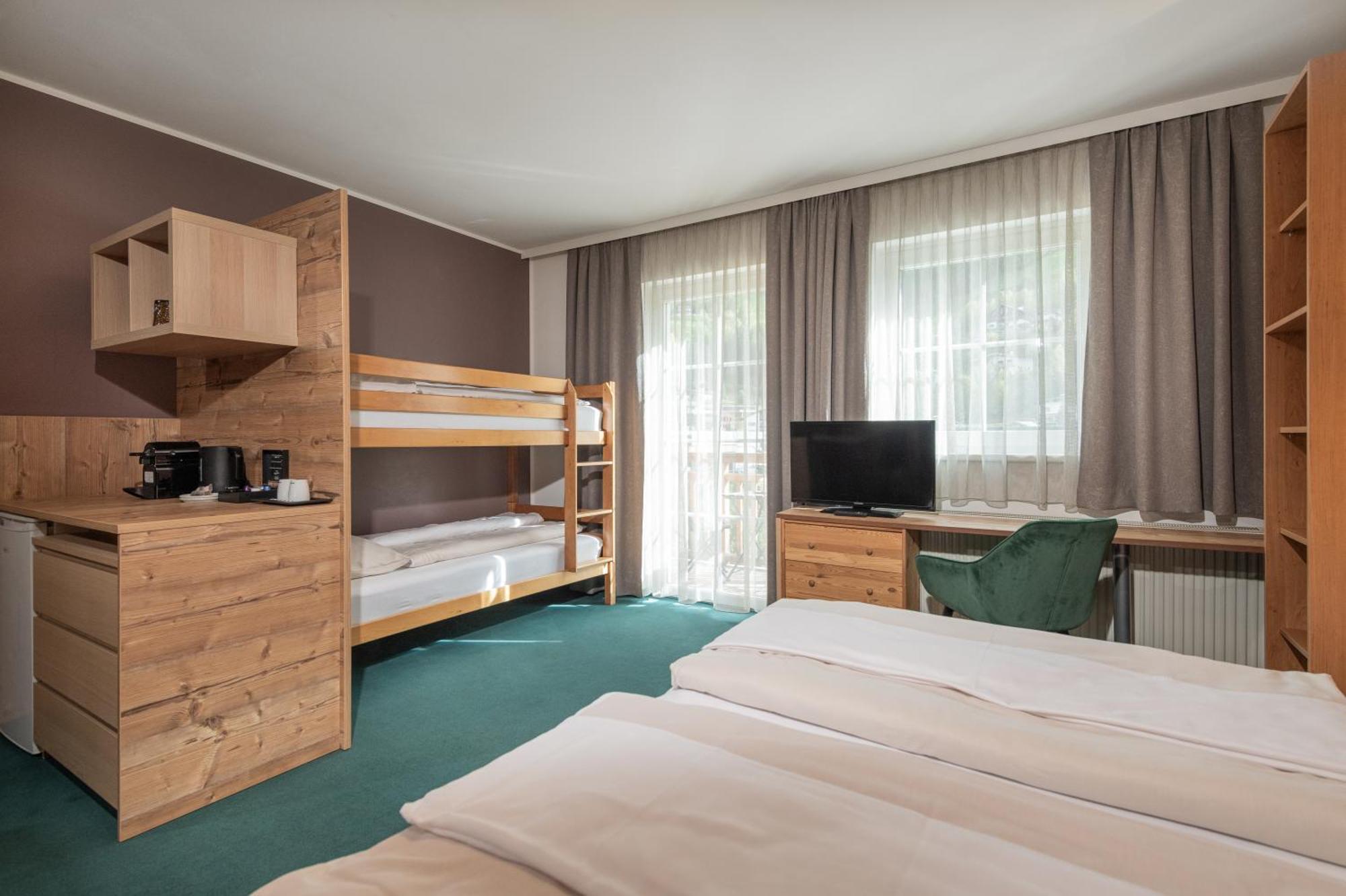 Alpenparks Hotel Montana Matrei in Osttirol Rum bild