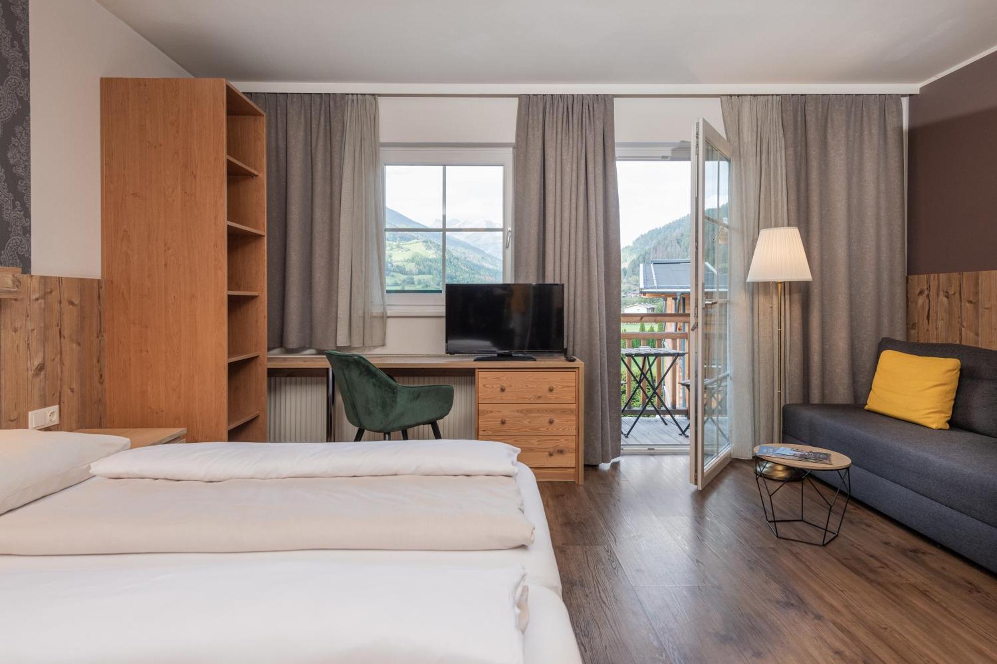 Alpenparks Hotel Montana Matrei in Osttirol Rum bild