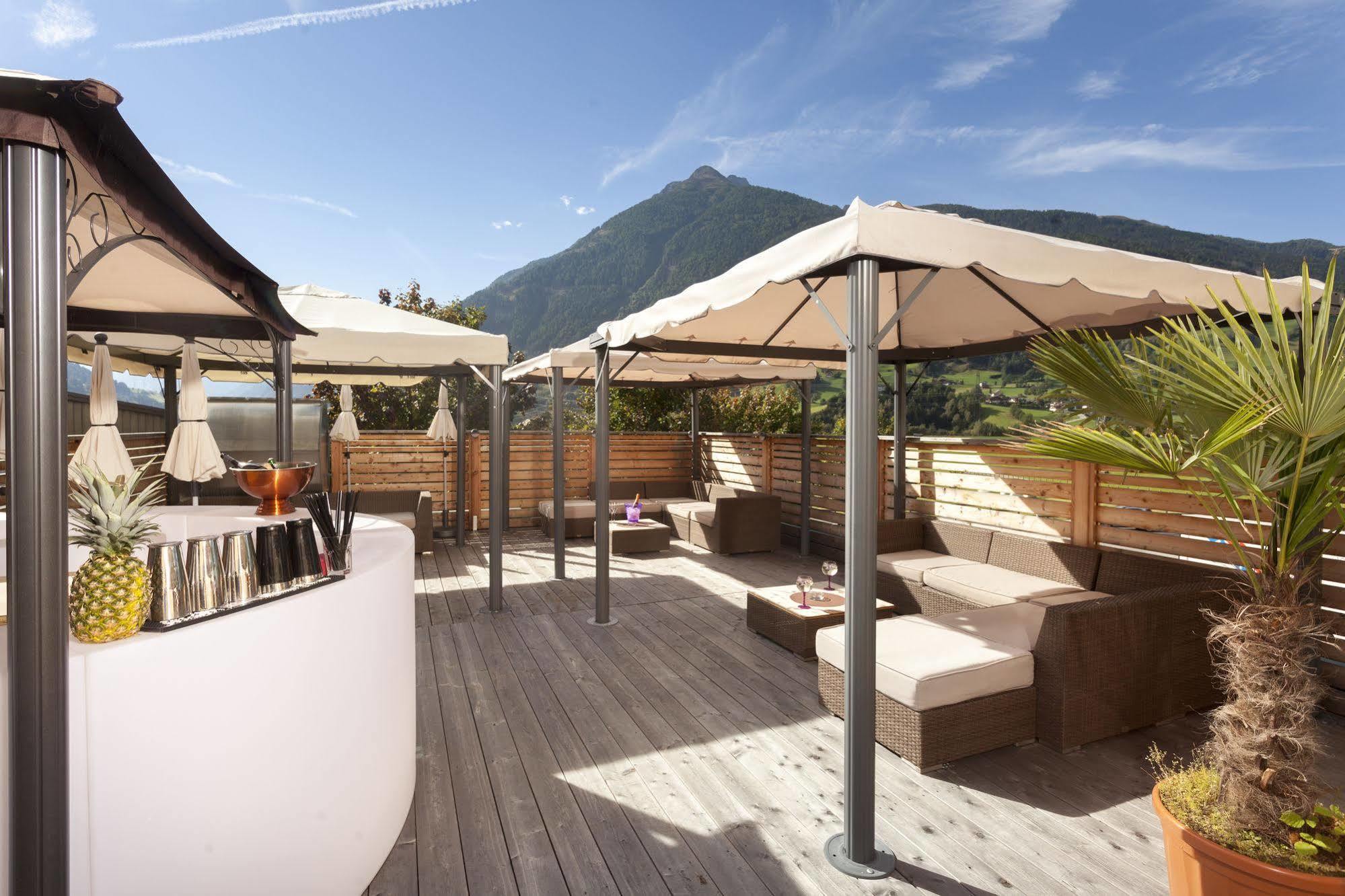 Alpenparks Hotel Montana Matrei in Osttirol Exteriör bild